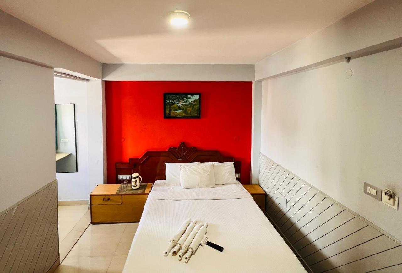 Jc Woodville Manor Kodaikanal Eksteriør bilde